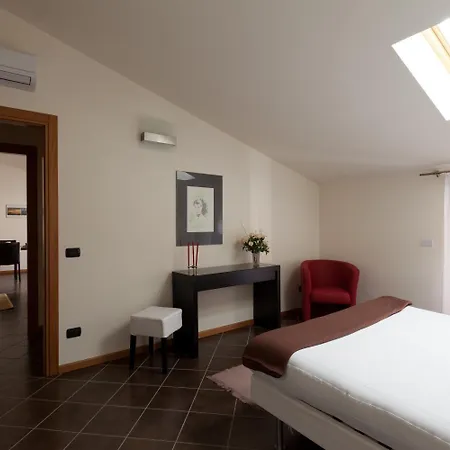 Residenza Le Torri דירה קאבאיון ורונסה